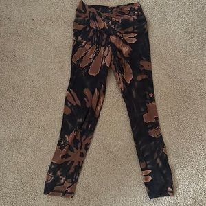 Offline by aerie tie dye leggings